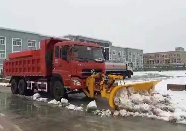 中聯(lián)重科掃雪車