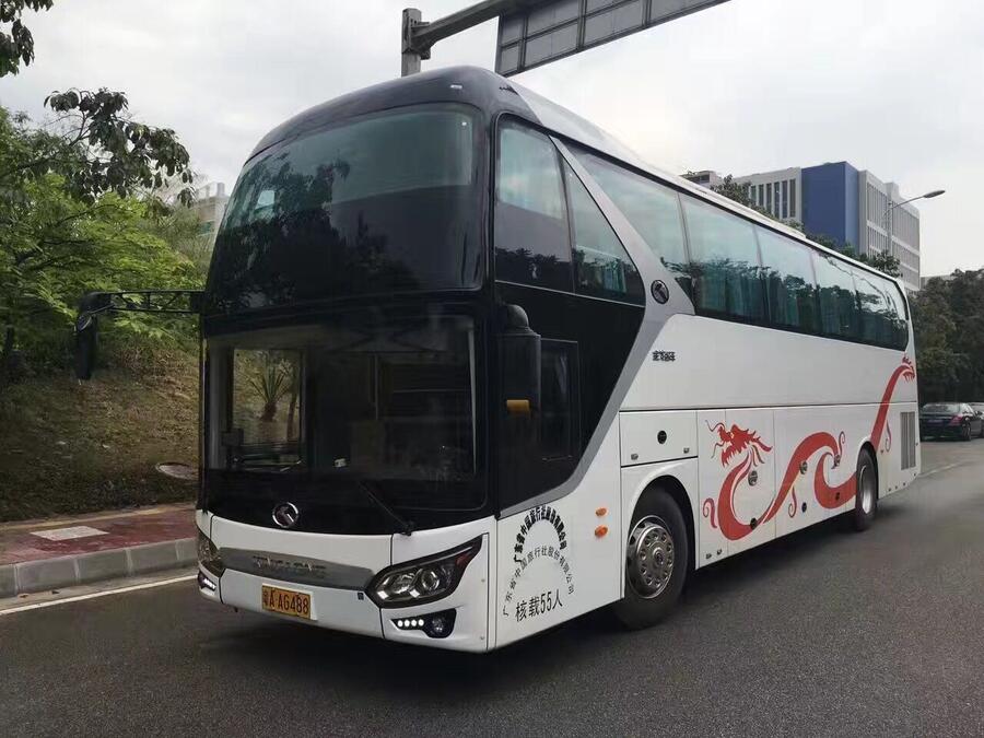 廣州機(jī)場(chǎng)大巴接送租車哪家好？花都區(qū)租53座大巴車接送價(jià)格