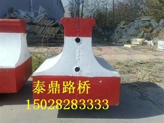 廠家促銷公路隔離墩鋼模具 隔離墩鋼模具團(tuán)購價格