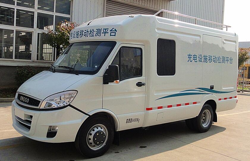 群菱電動(dòng)汽車充電設(shè)施移動(dòng)測試車