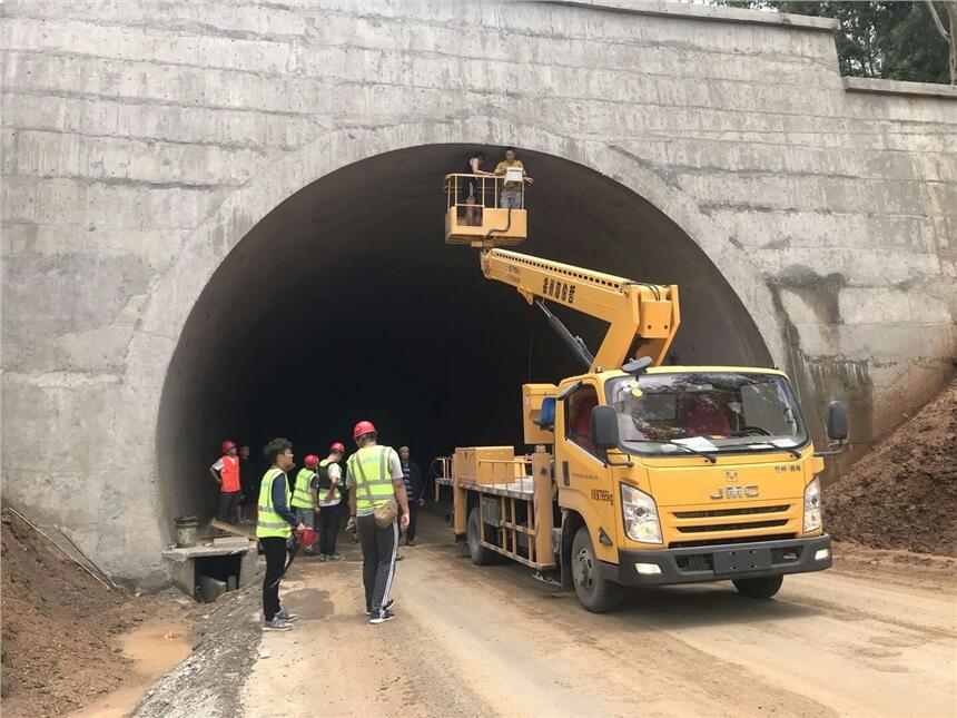 曲靖登高車出租 隧道檢測車租賃 高空作業(yè)車租賃