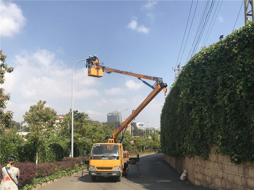 昆明舉人車出租 路燈維修車出租 吊籃車租賃