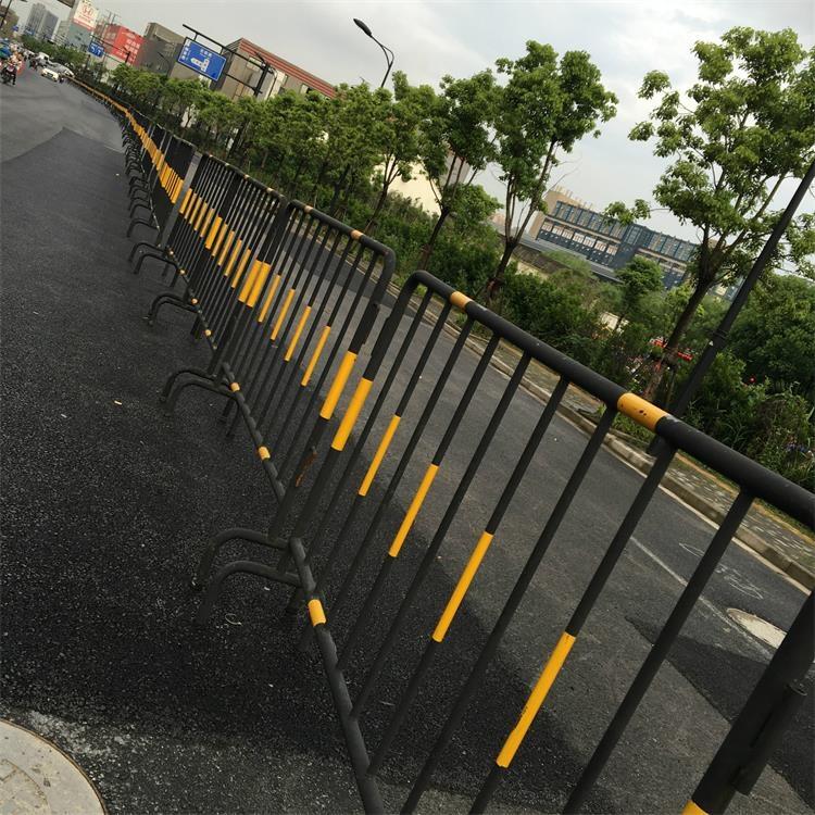 陽(yáng)江市道路施工圍蔽 安裝工程鐵馬圍擋