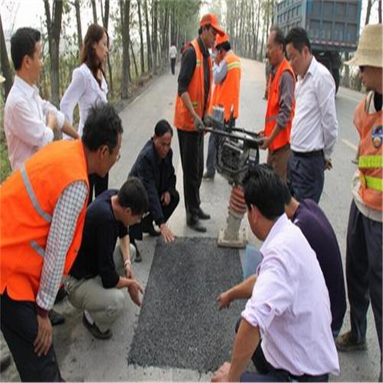 北京門頭溝區(qū)瀝青冷補(bǔ)料/冷拌瀝青混合料順建多少錢工廠直銷