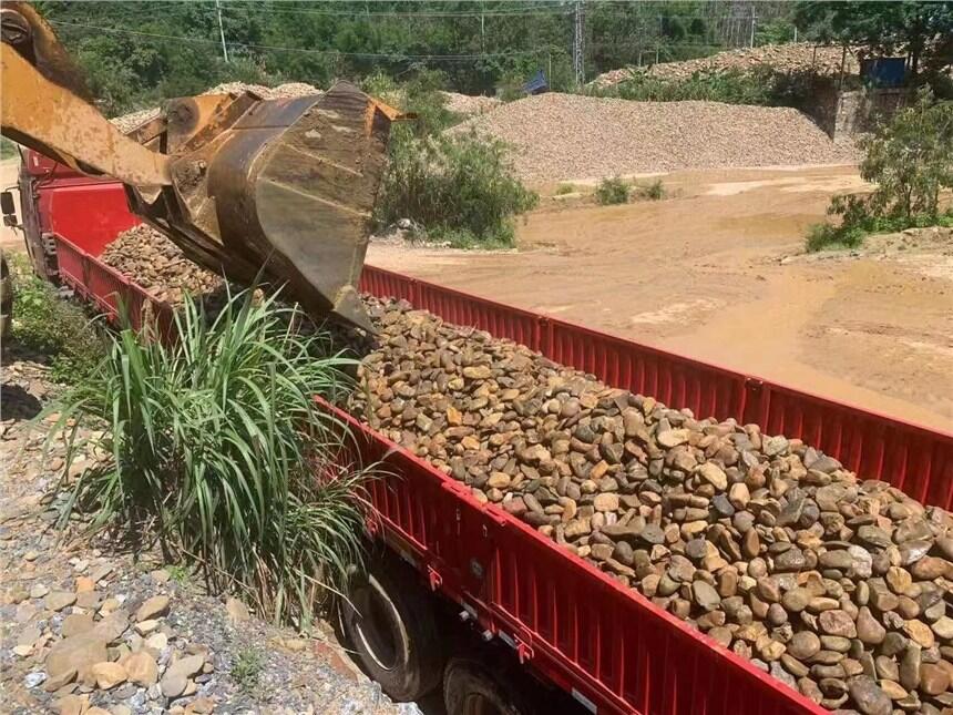 廣東鵝卵石廠家批發(fā) 量大從優(yōu) 濾水鋪路做景墻石