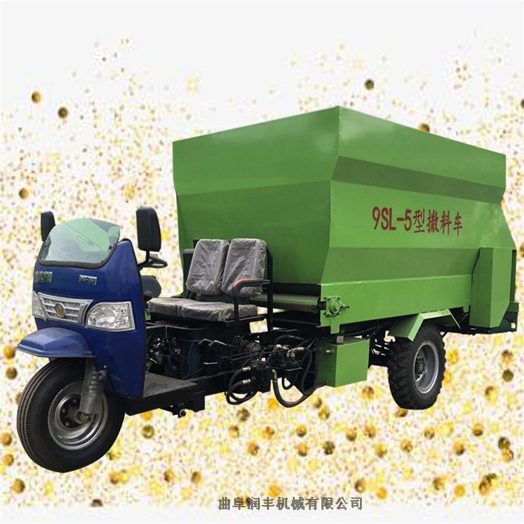 濱江電動(dòng)撒料車 全自動(dòng)飼喂車 潤豐撒料車廠家