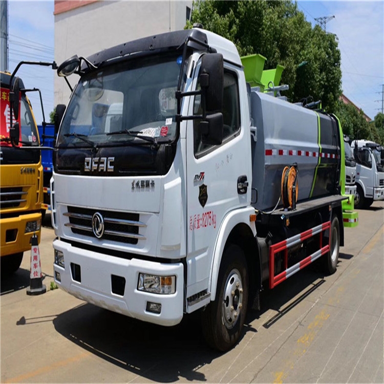 黃浦區(qū)南市區(qū)重汽豪沃洗掃車 藍(lán)牌國六掃路車洗掃車價格