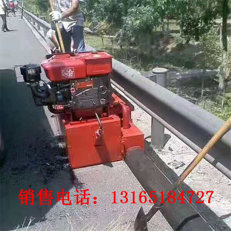 路沿石滑膜成型機(jī)型號(hào) 液壓自走路沿石成型機(jī) 公路攔水帶成型機(jī)