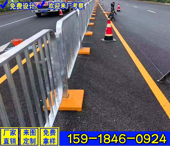 汕尾安裝護欄多少錢 道路護欄鐵藝 從化市政人行道護欄