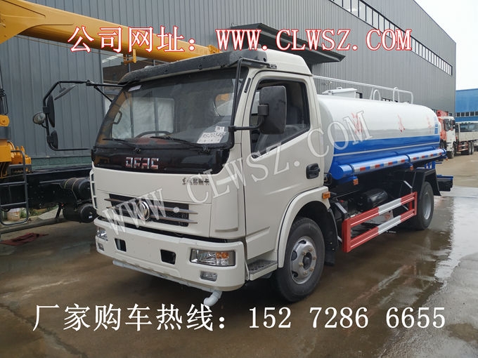 正規(guī)灑水車(chē)廠家12噸灑水車(chē)特點(diǎn)