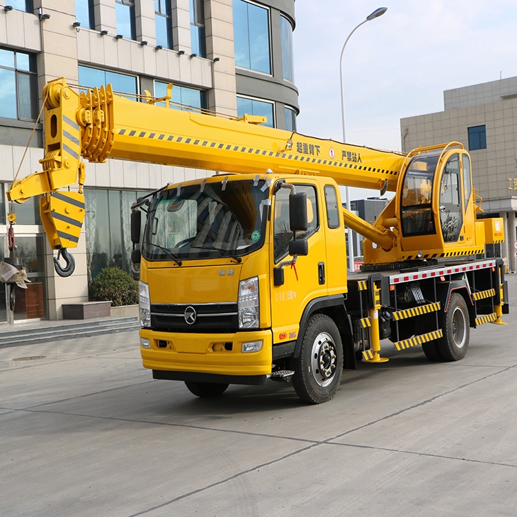 山東吊車(chē)廠家  12噸吊車(chē) 十二噸小型汽車(chē)吊 廠家直銷