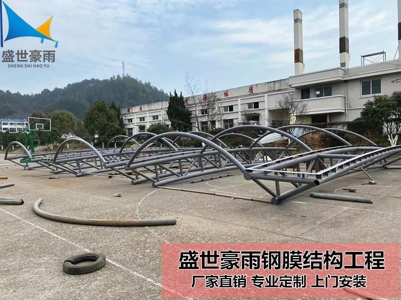 新疆石河子市充電樁膜結(jié)構(gòu)車棚盛世豪雨膜材銷售量大從優(yōu)