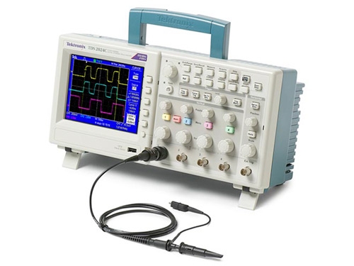 Tektronix TDS2000C 數(shù)字存儲(chǔ)示波器