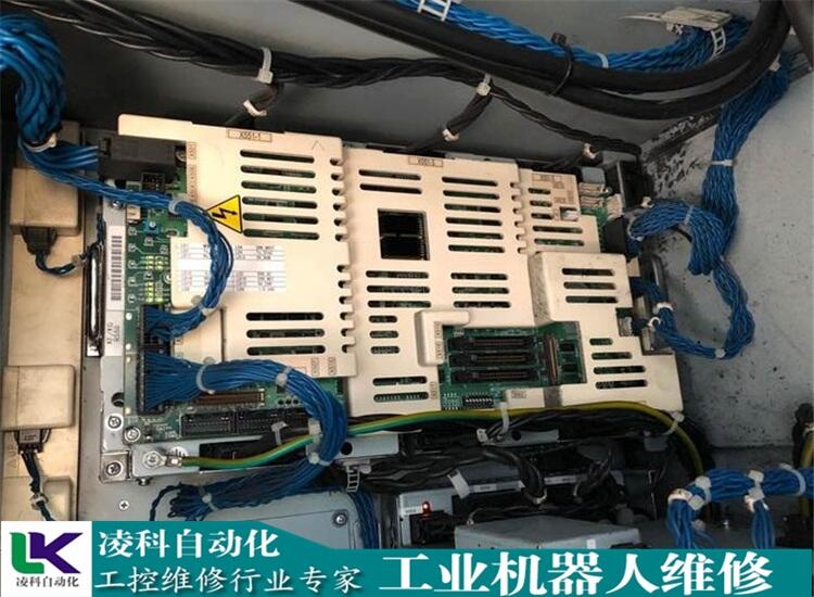 那智不二越工業(yè)機(jī)器人示教器維修師傅好