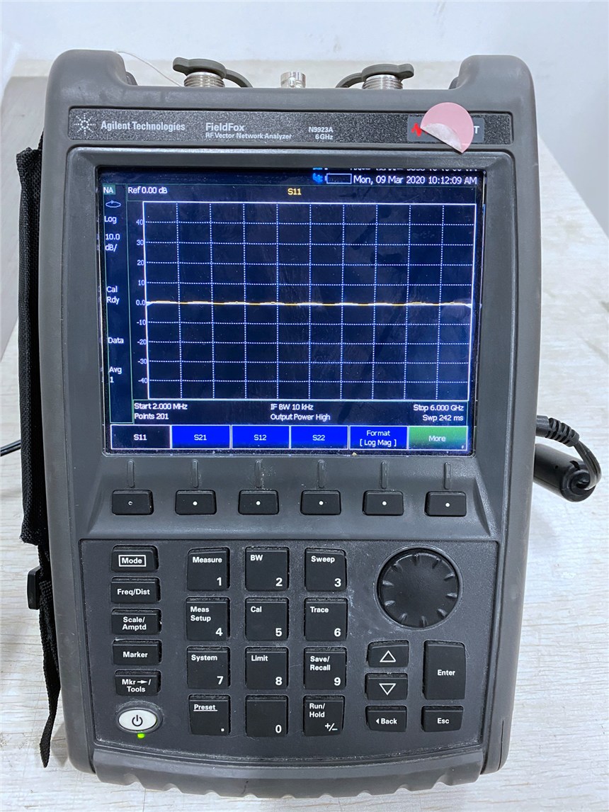 Agilent安捷倫 N9923A 手持式射頻網(wǎng)絡(luò)分析儀二手必備