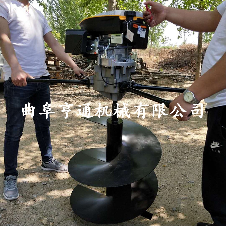 葡萄園立柱挖坑機(jī) 四輪動(dòng)力挖坑機(jī) 多功能汽油挖坑機(jī)