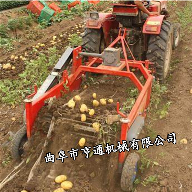 新型花生土豆收貨機 多功能收獲機 手扶帶土豆收獲機廠家