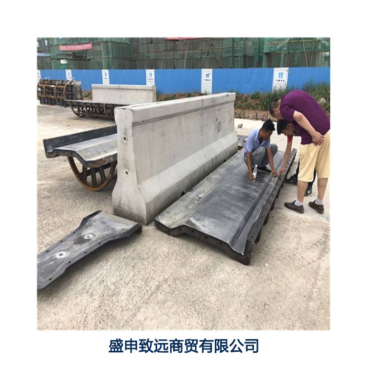 隔離墩鋼模具水泥隔離帶模具城市隔離墩模具