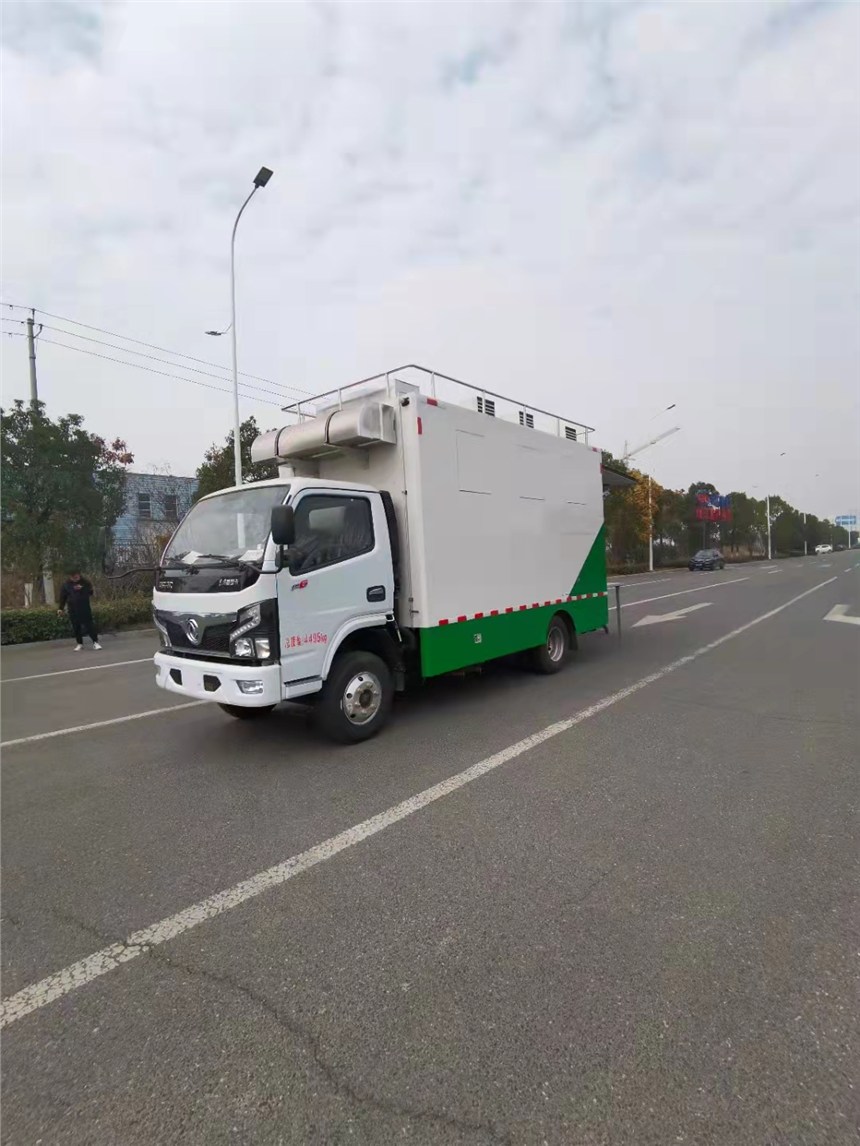 流動(dòng)餐車價(jià)格公道流動(dòng)廚房車專業(yè)高效流動(dòng)餐飲車