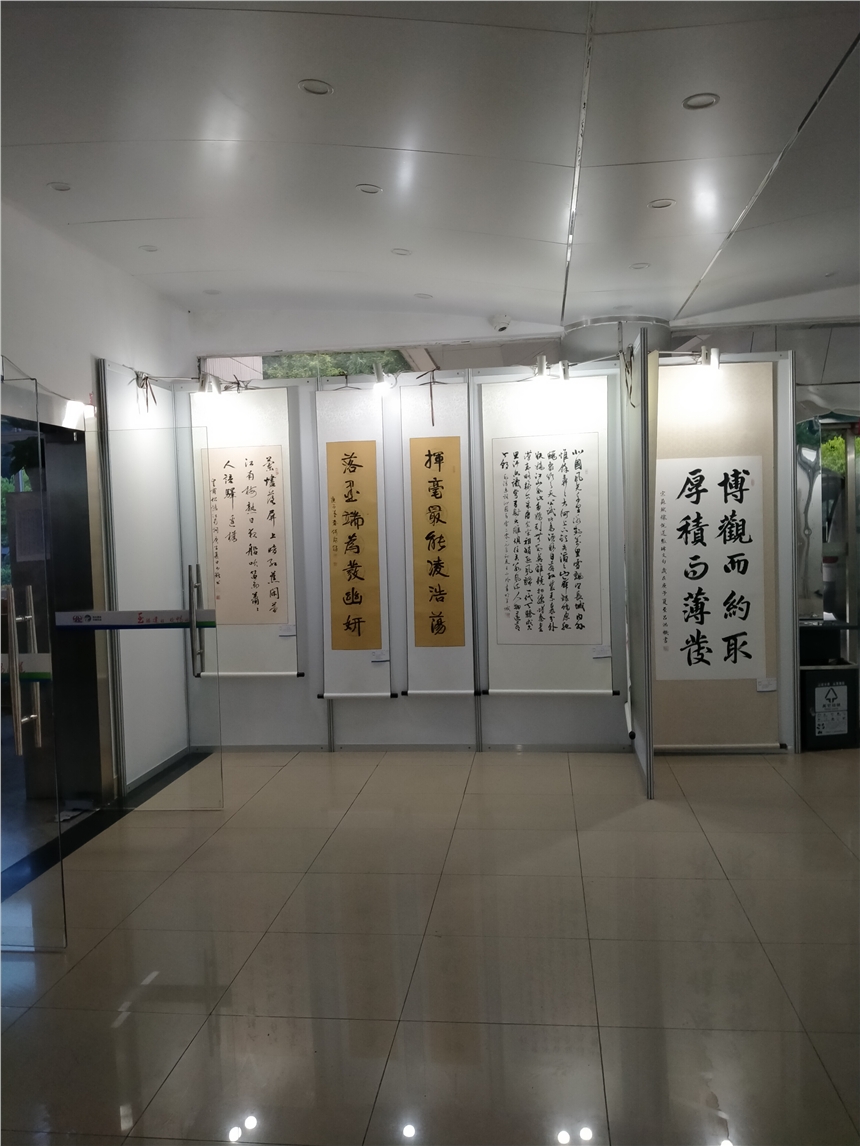 標(biāo)準(zhǔn)展位出租,2*2標(biāo)攤,標(biāo)展租賃,出租展板 標(biāo)攤租賃生產(chǎn)廠家,標(biāo)攤租賃