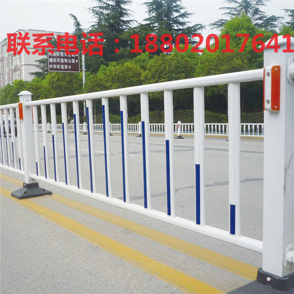 河源公路柵欄定做 汕頭市政護(hù)欄供應(yīng) 珠海公路安全欄廠家