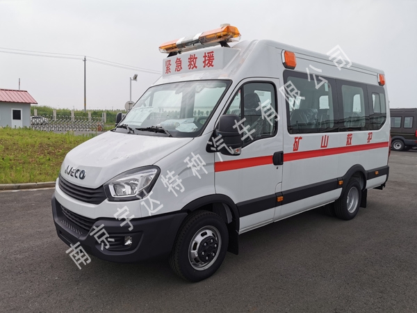 南京依維柯歐盛AD02礦山救護車指揮車