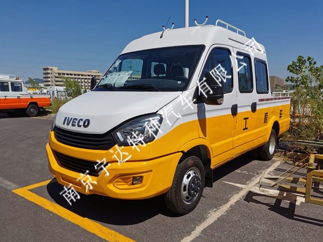 依維柯牌NJ5046XGCFC5 電力工程車 南京依維柯工程車