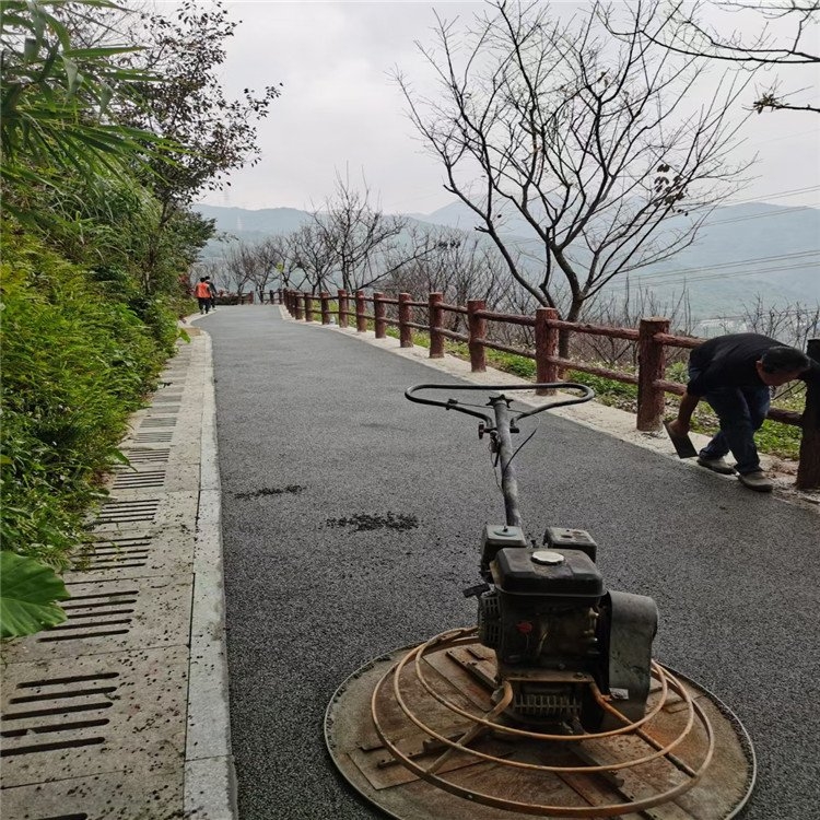 中恒瀝青鄉(xiāng)村道路瀝青施工隊 乳化瀝青供應(yīng)