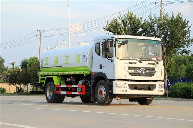 嘉峪關灑水車哪里有賣_灑水車廠家銷售點_免購置稅