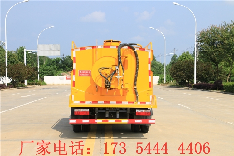 慶陽(yáng)吸糞車(chē)哪里買(mǎi) 天錦吸污車(chē)