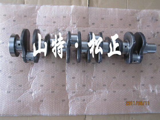 小松挖掘機(jī)PC200-7發(fā)動(dòng)機(jī)曲軸，純正原裝小松挖掘機(jī)配件，濟(jì)寧山特松正