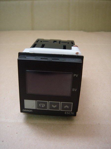 OMRON E5CN-C2MP-500廈門源真在倉儲(chǔ)特價(jià)供應(yīng)