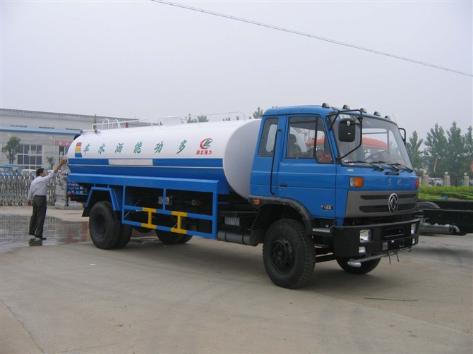 東風(fēng)145 8噸10噸灑水車 裝水車運(yùn)水車 園林綠化噴灑車噴藥車 灑水車價(jià)格圖片