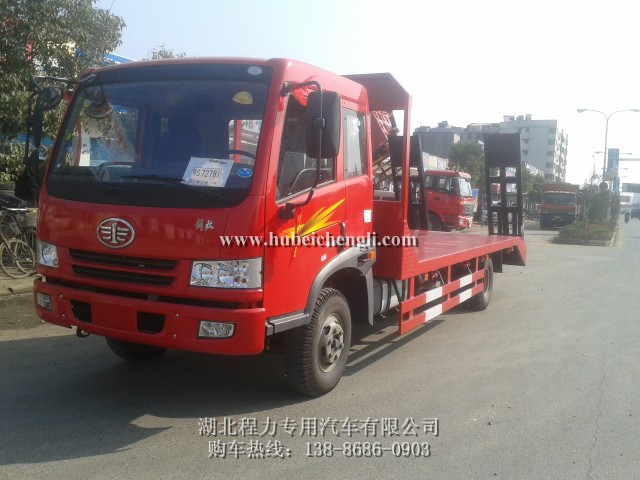 湖南岳陽挖機(jī)運(yùn)輸車廠家價(jià)格 平板運(yùn)輸車廠家價(jià)格 挖機(jī)拖板車廠家價(jià)格