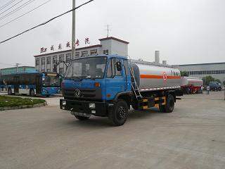 東風EQ1110GLJ油罐車