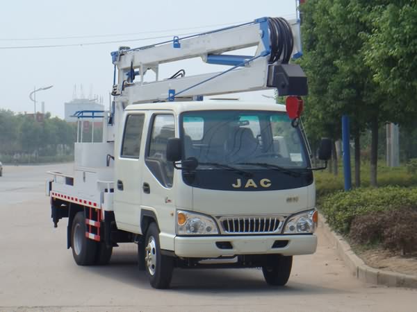 高空作業(yè)車 江鈴牌云梯車價格 路燈修理云梯車廠家直銷