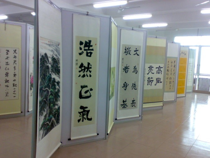 八棱柱標(biāo)準(zhǔn)屏風(fēng)，展覽展覽板，PVC貼面板，展覽屏風(fēng)，展柜鋁材價格及