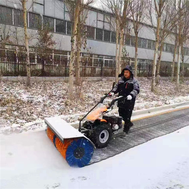 德源手推式除雪機(jī)15馬力全齒輪除雪車廣場(chǎng)道路多用小型清雪設(shè)備