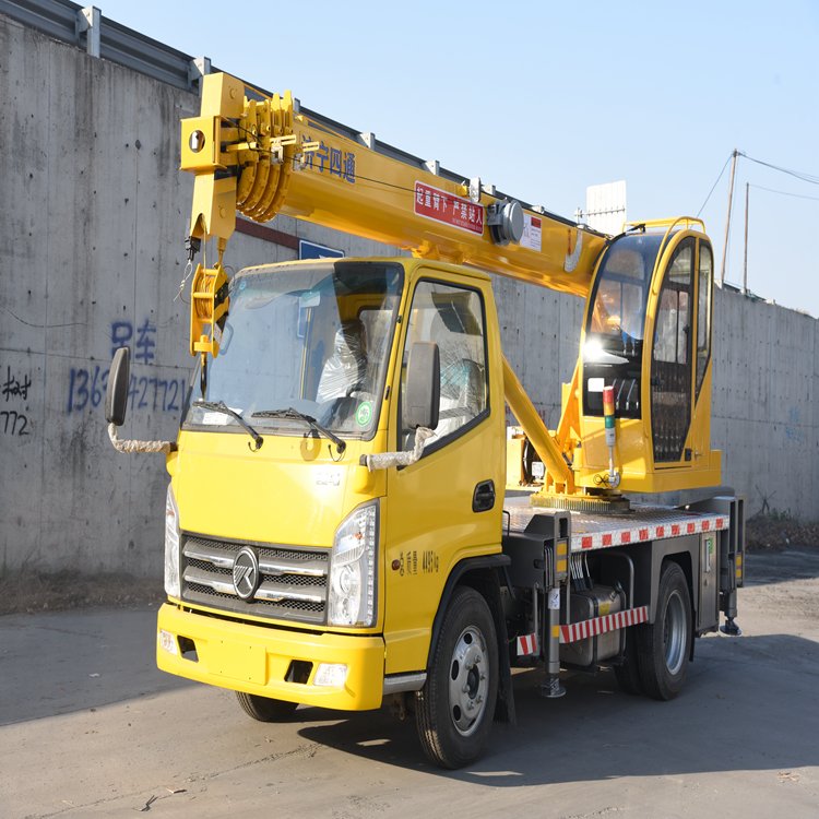 5噸凱馬藍(lán)牌汽車吊工地基建工程起重機功能齊全小型