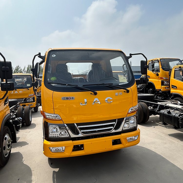 定做伸縮臂式高空作業(yè)車福源出品輕量化30米高空作業(yè)設(shè)備