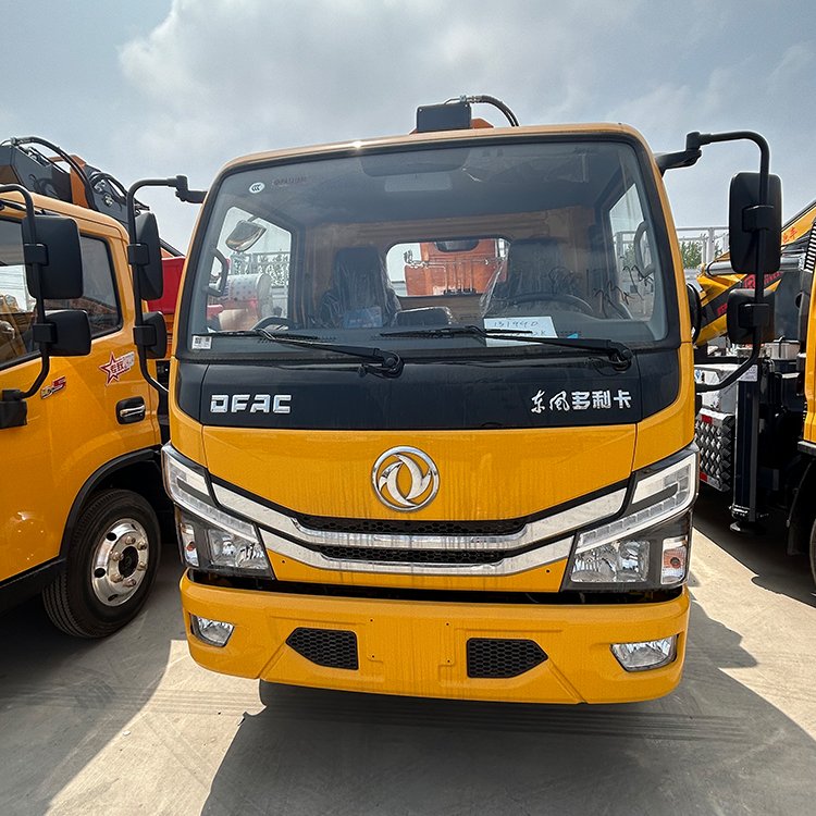 雙舉升油缸高空作業(yè)車福源出品設(shè)計結(jié)構(gòu)緊湊適合狹小場景作業(yè)