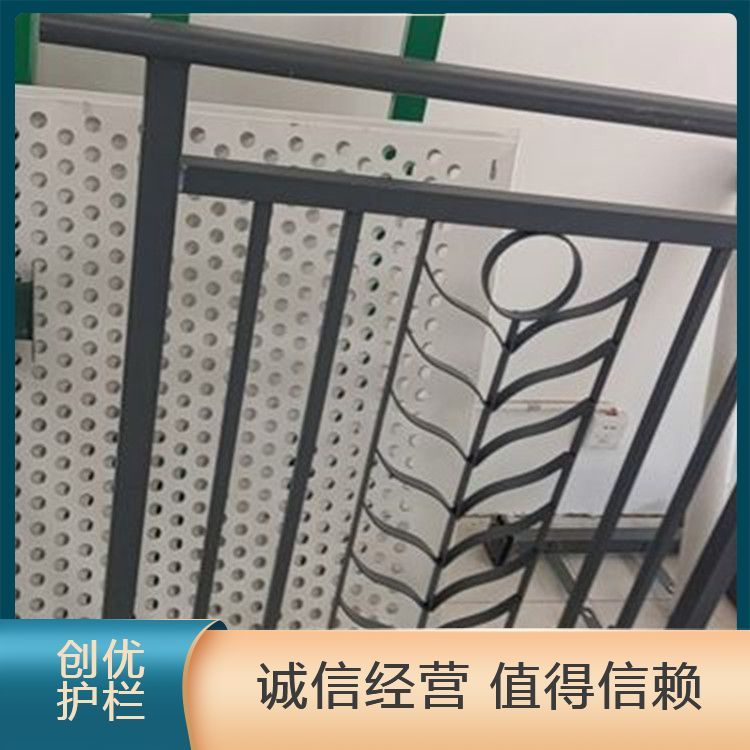 源頭工廠陽(yáng)臺(tái)護(hù)窗欄桿消防連廊護(hù)欄樓頂防護(hù)欄組裝式連接