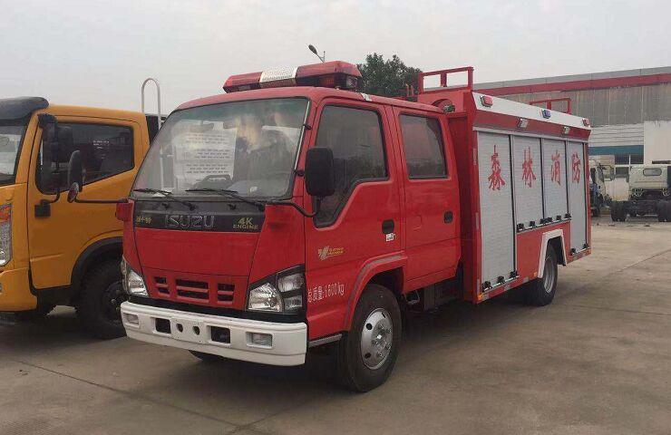 慶鈴五十鈴3噸水罐泡沫消防車(chē)融泰消特種車(chē)PS30型手動(dòng)控制