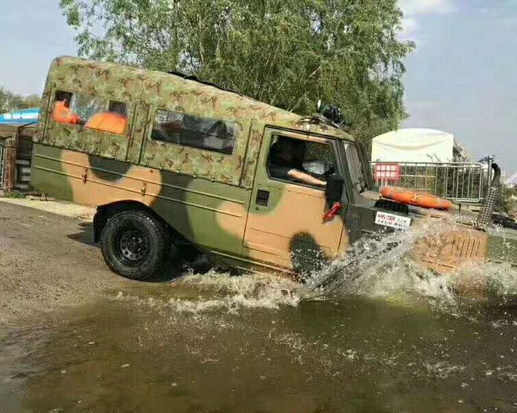 旅游景區(qū)水陸兩棲車體驗(yàn)項(xiàng)目國(guó)防教育基地重點(diǎn)推廣兩棲類教育項(xiàng)目