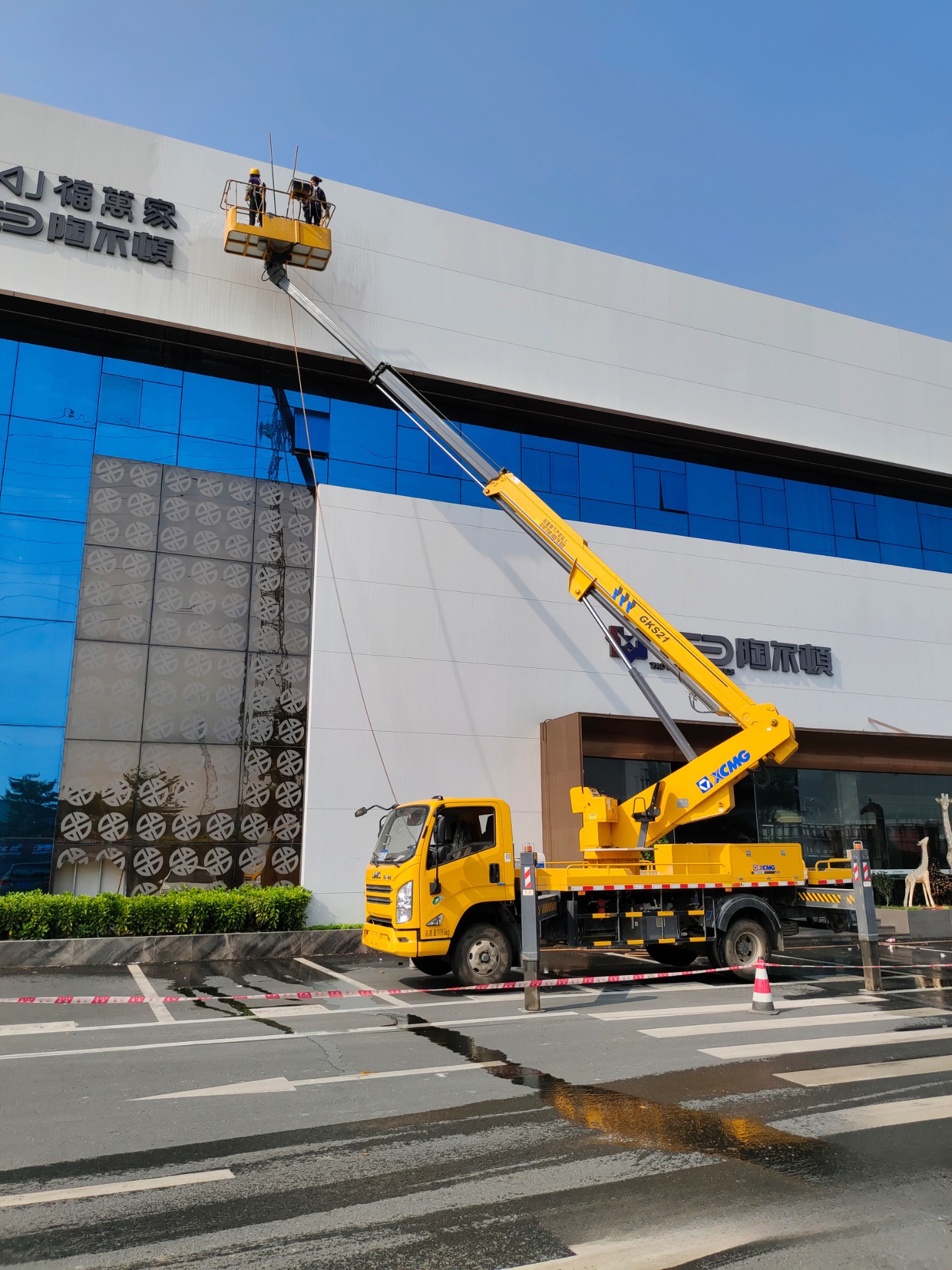 登高作業(yè)車租賃祥順機(jī)械車型齊全價(jià)格實(shí)惠可日租月租年租