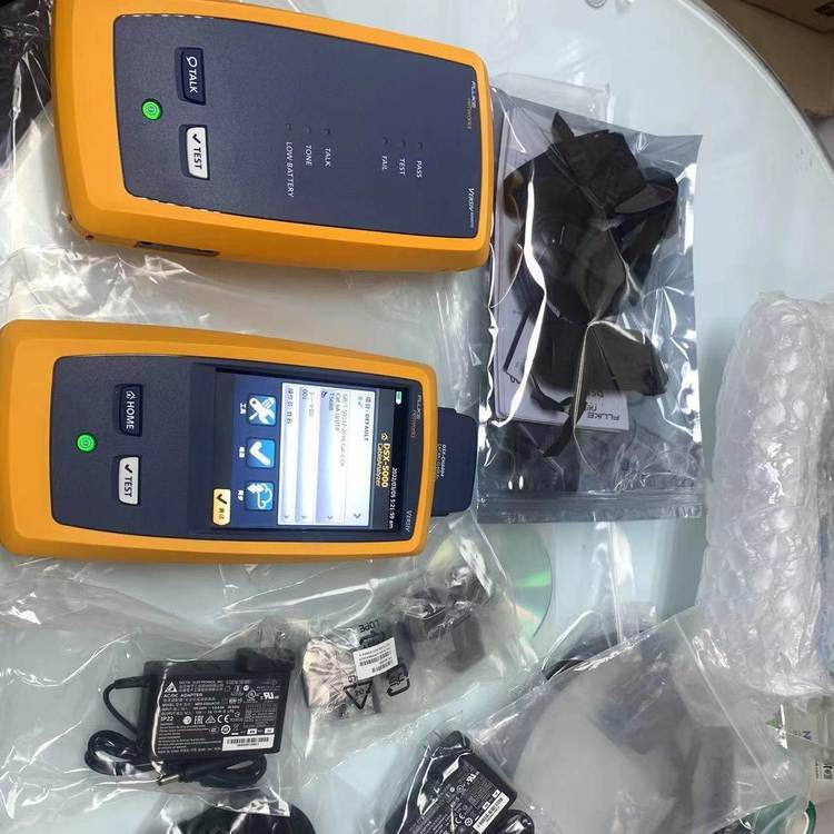 美國Fluke銅纜認證測試儀DSX-8000線纜分析儀