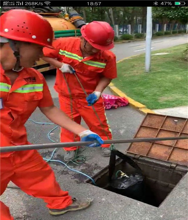 無錫市有限空間作業(yè)清理化糞池安全規(guī)范施工設(shè)備齊全公司