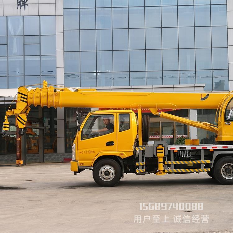 飛雨機(jī)械凱馬12噸吊車建筑工地農(nóng)用汽車起重機(jī)