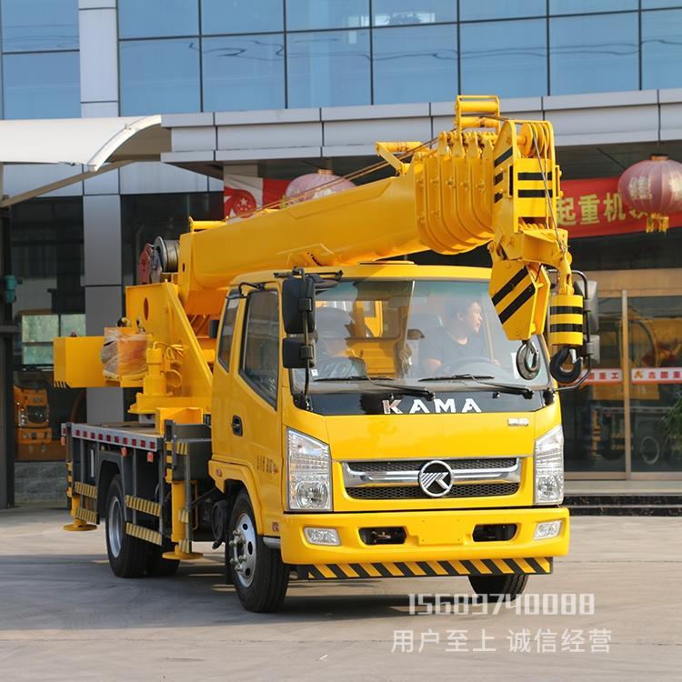 飛雨機械凱馬8噸吊車建筑工地農(nóng)用汽車起重機