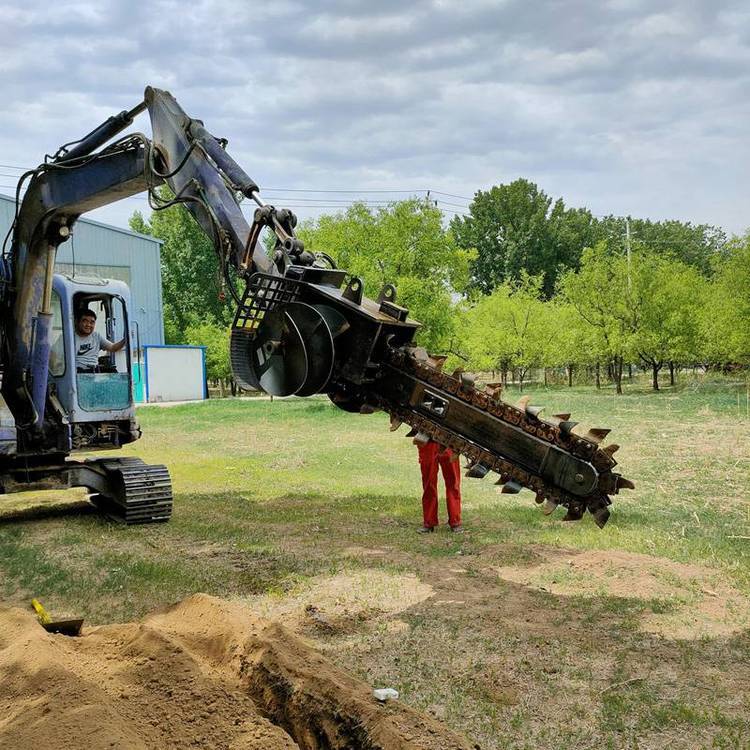 TG1200鏈?zhǔn)酵寥篱_(kāi)溝機(jī)工程管道電纜挖溝機(jī)挖掘機(jī)改裝刨溝機(jī)